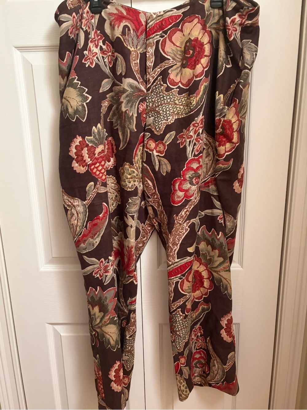 Vintage LAUREN Ralph Lauren linen trousers in brown w/ red/green floral pattern